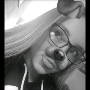 Meet your Posher, Alaya